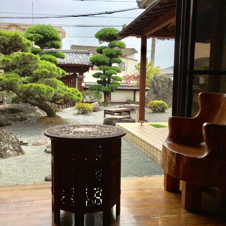Hotel まるで一国一城の主 佐藤邸 Nichinan Esterno foto